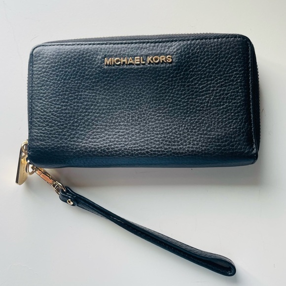 Michael Kors Black Leather Wallet with Gold Accents - Picture 1 of 4